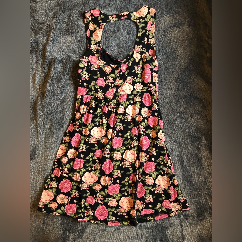 Small Forever 21 floral dress.